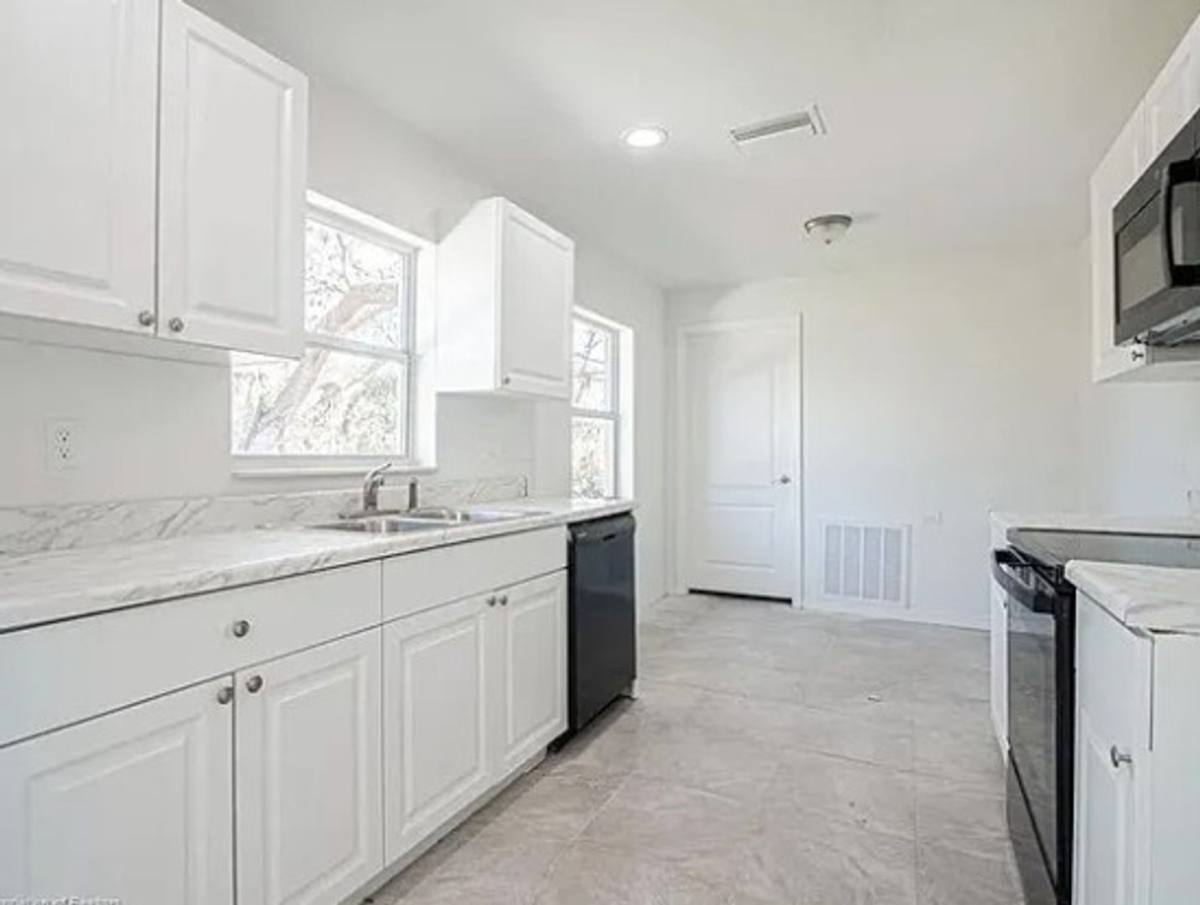 House for rent at 457 Aloha Ave, Lake Placid, FL 33852