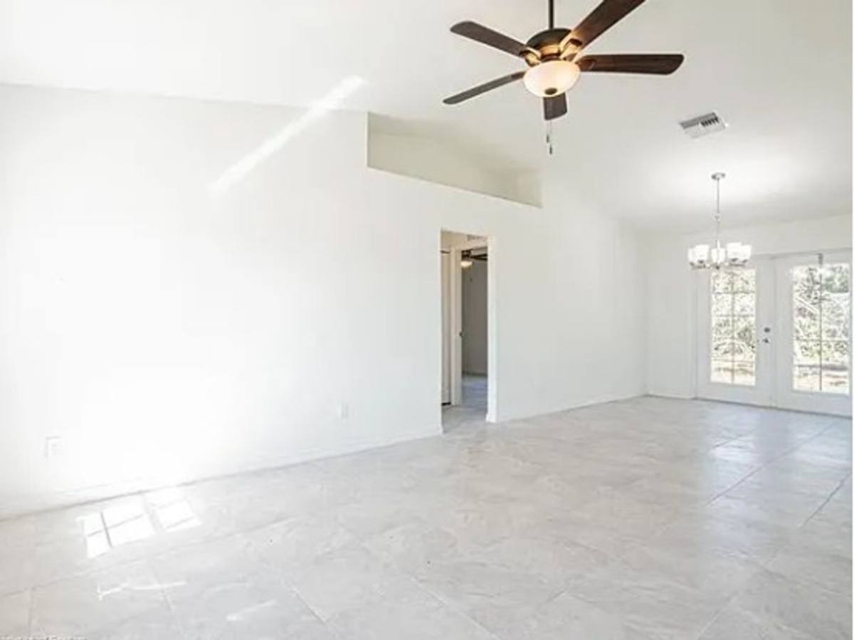 House for rent at 457 Aloha Ave, Lake Placid, FL 33852