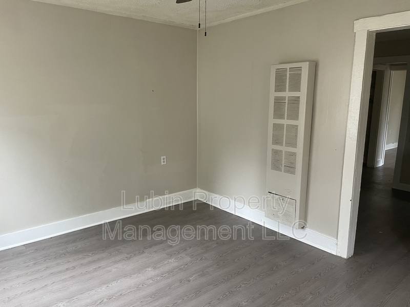Apartment for rent at 1575 Cella St, Memphis, TN 38114