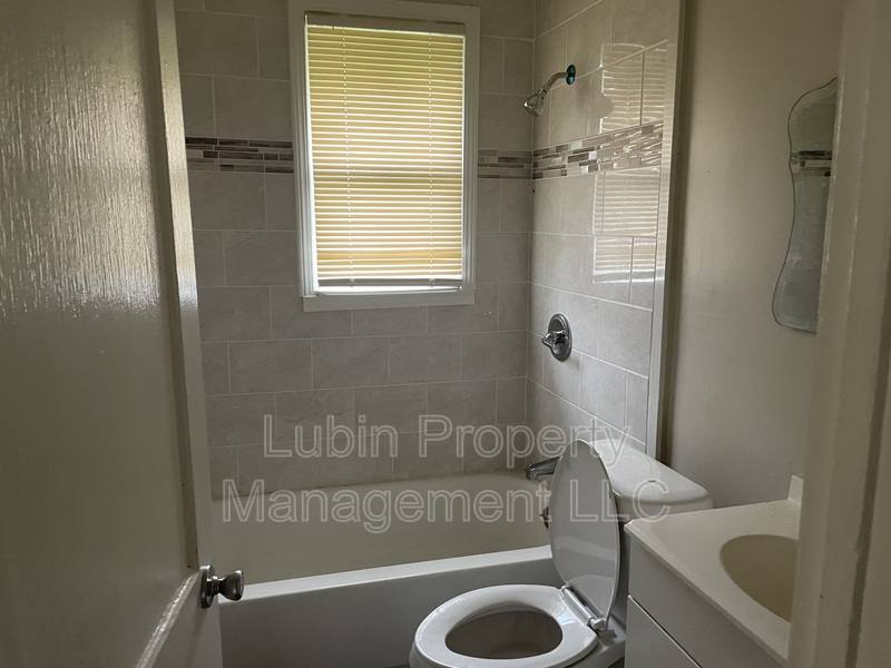 Apartment for rent at 1575 Cella St, Memphis, TN 38114