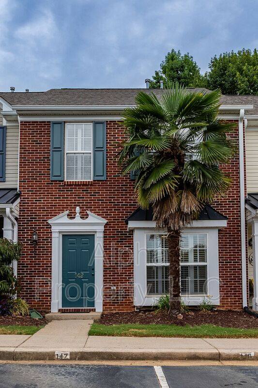 Townhouse for rent at 142 Spring Crossing Circle, Greer, SC 29650