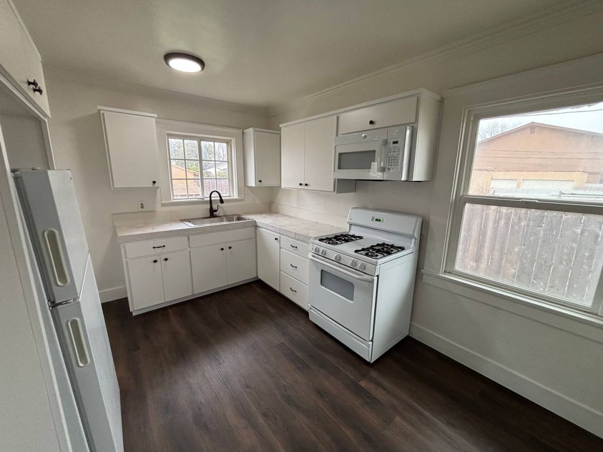 House for rent at 520 E Cypress St, Santa Maria, CA 93454