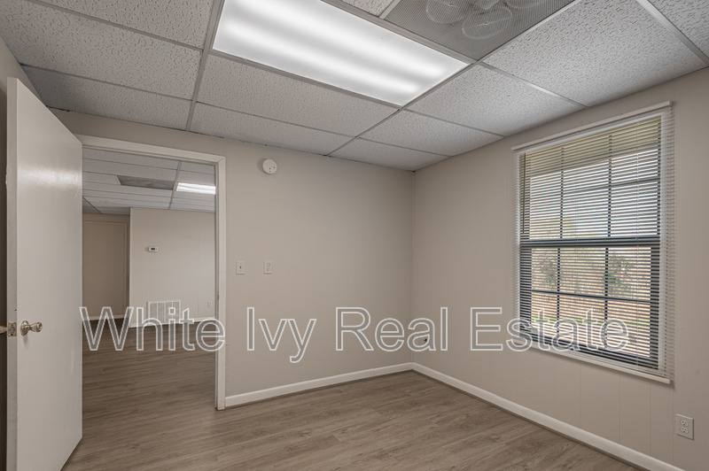 Apartment for rent at 626 University Ave #G, Huntsville, TX 77320