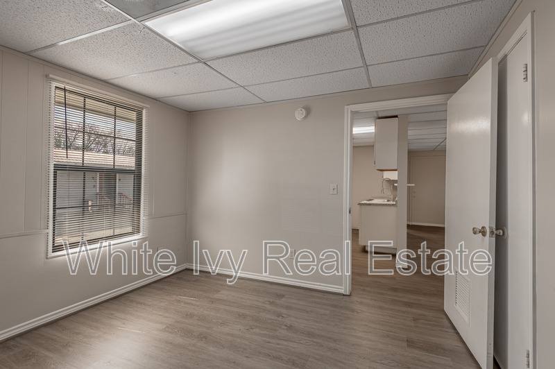 Apartment for rent at 626 University Ave #G, Huntsville, TX 77320