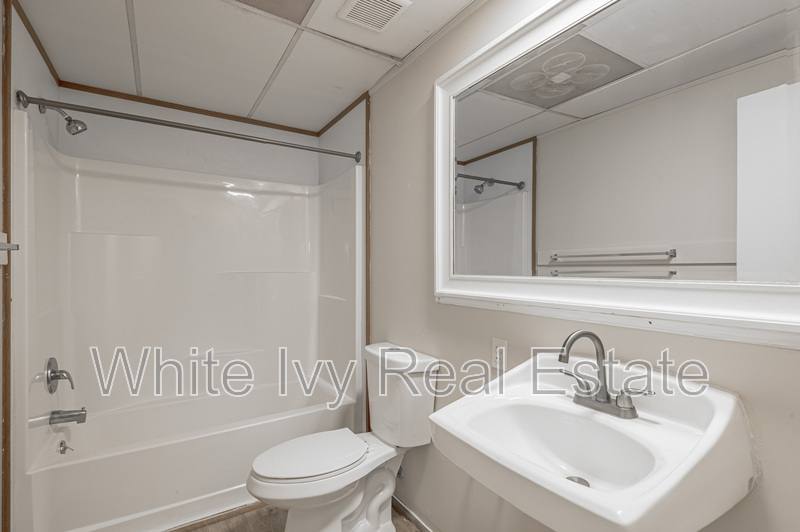 Apartment for rent at 626 University Ave #G, Huntsville, TX 77320
