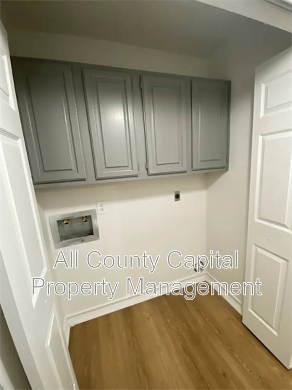 House for rent at 829 Ken St #B, Austin, TX 78758