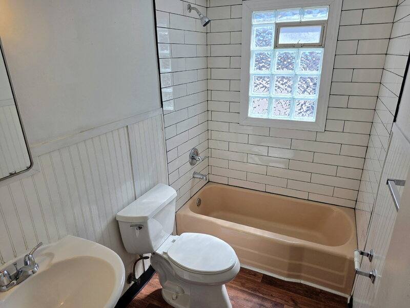 Apartment for rent at 2820 Kingman Blvd #2, Des Moines, IA 50311