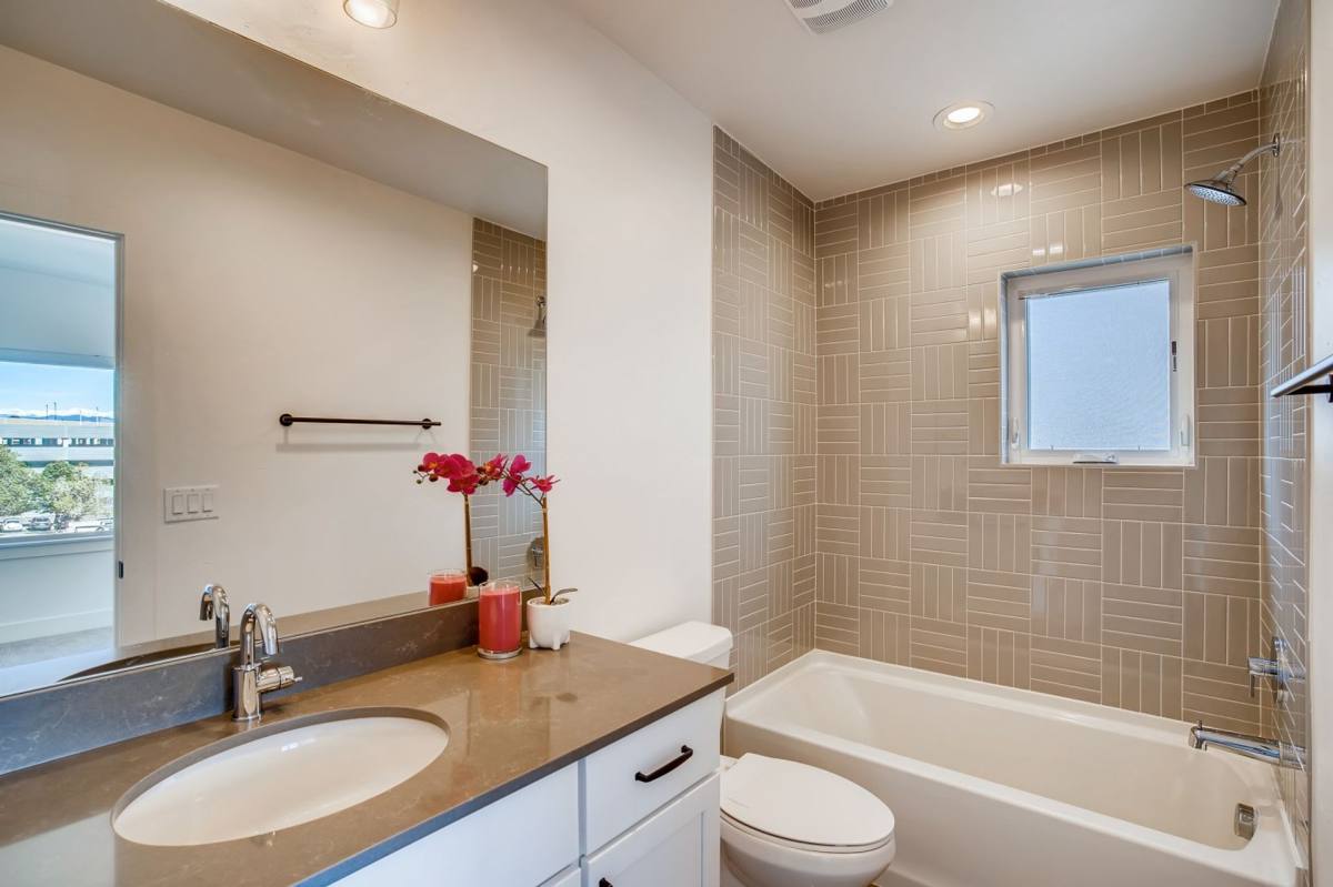 Townhouse for rent at 3450 S Corona St, Englewood, CO 80113