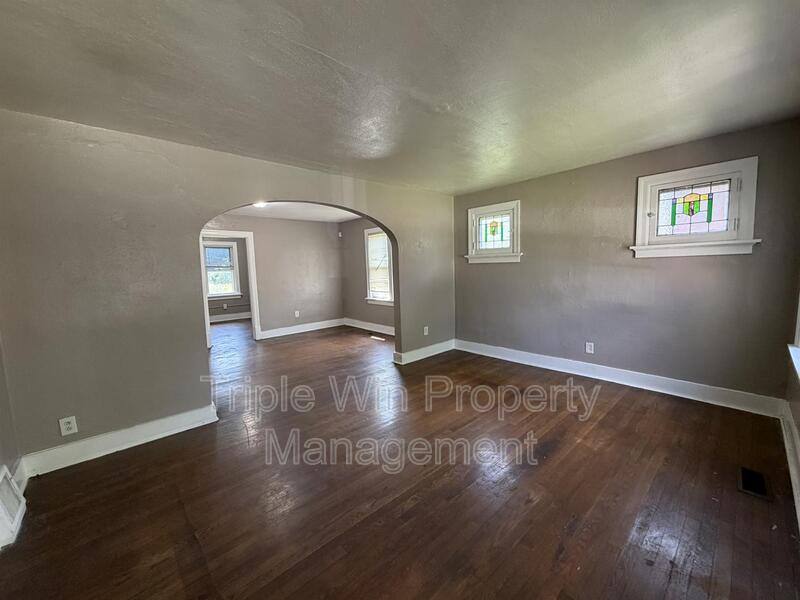 House for rent at 8530 Lowell St, St. Louis, MO 63147