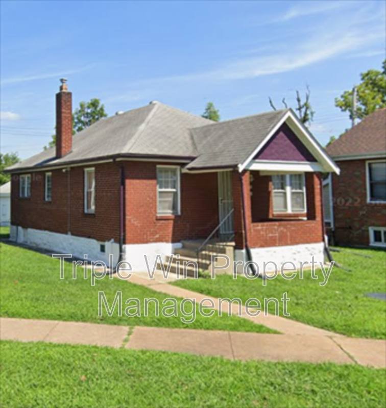 House for rent at 8530 Lowell St, Saint Louis, MO 63147