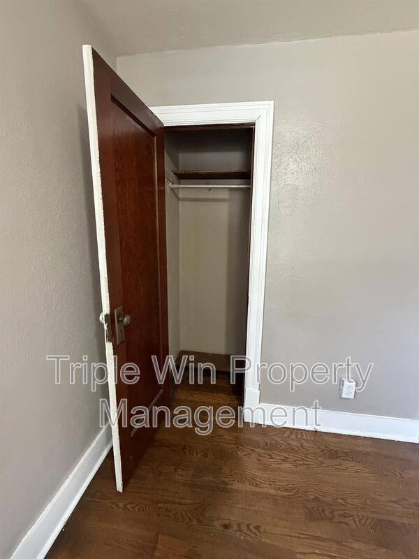 House for rent at 8530 Lowell St, Saint Louis, MO 63147
