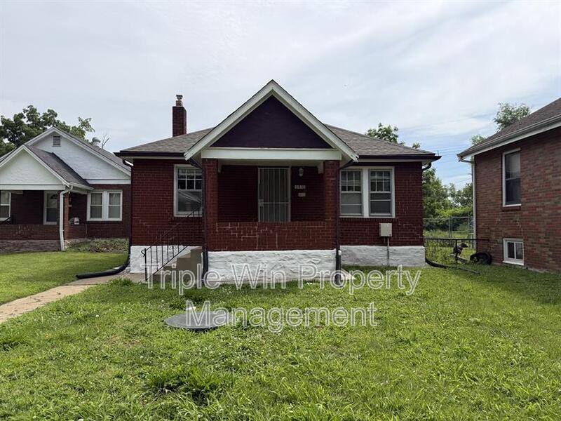 House for rent at 8530 Lowell St, Saint Louis, MO 63147