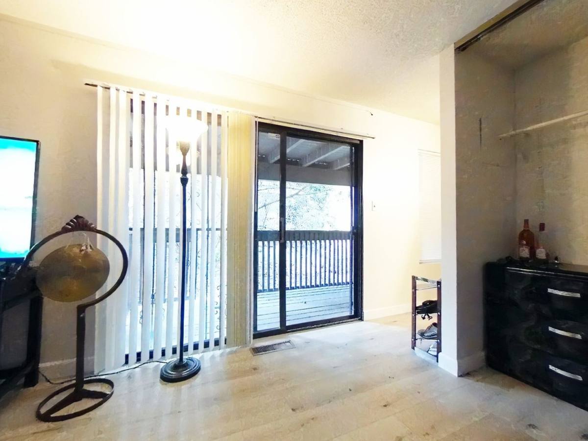 Apartment for rent at 6663 Reservoir Lane, San Diego, CA 92115