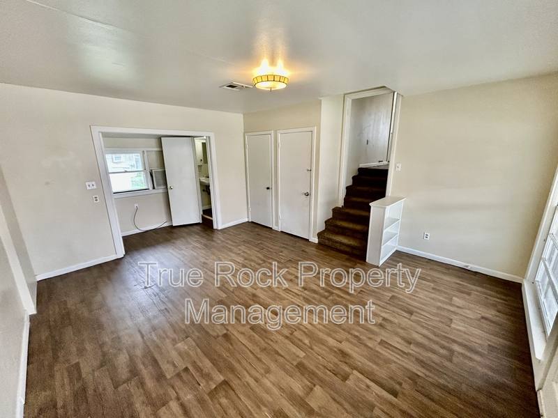 House for rent at 427 S Center Ave, Ada, OK 74820