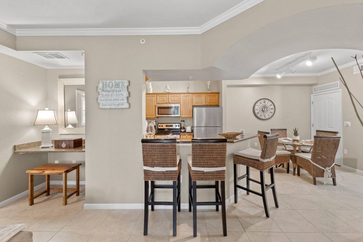 Apartment for rent at 12955 Positano Circle, Naples, FL 34105