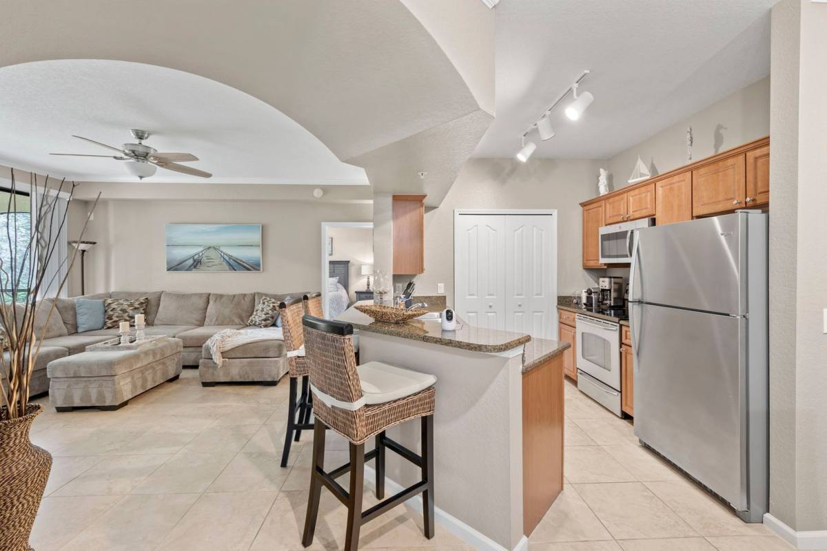 Apartment for rent at 12955 Positano Circle, Naples, FL 34105