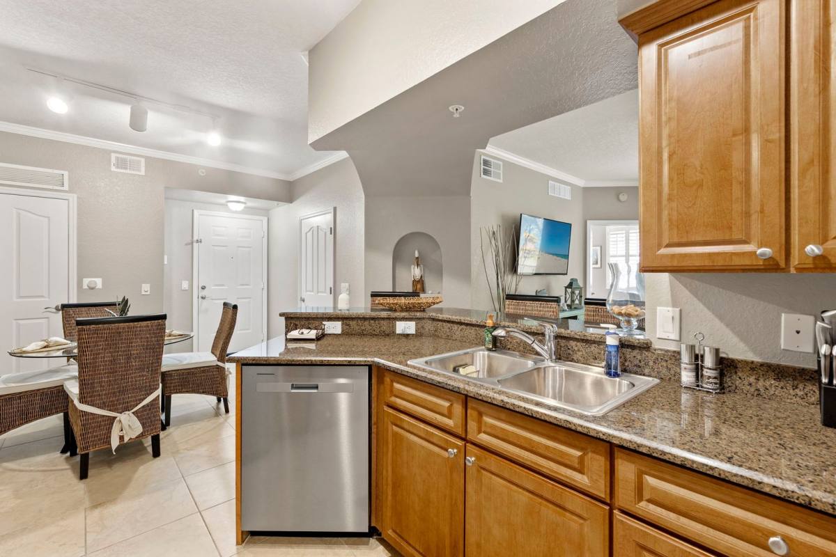 Apartment for rent at 12955 Positano Circle, Naples, FL 34105