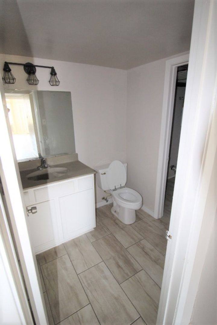 Townhouse for rent at 805 Paisley Dr, Spicewood, TX 78669