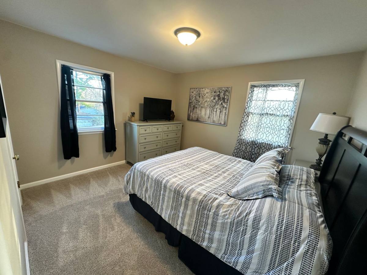 House for rent at 102 Highland Dr, Benton, KY 42025