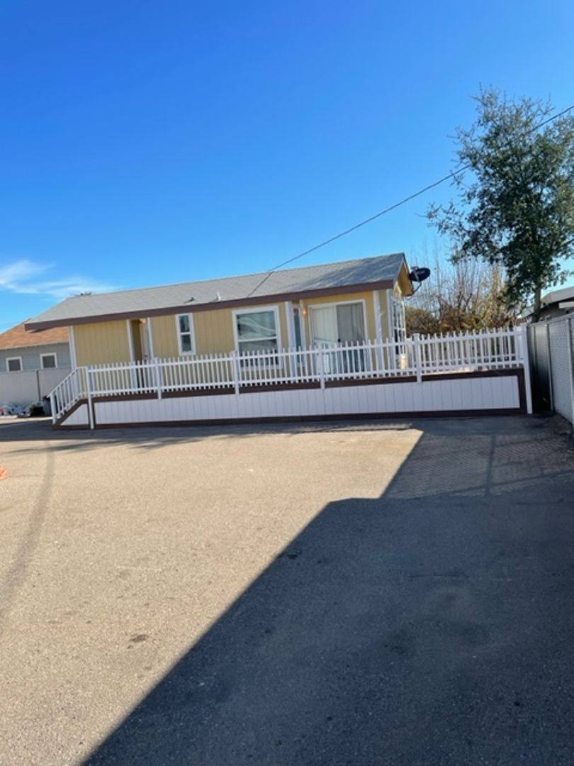 House for rent at 315-317 11th St, Ramona, CA 92065