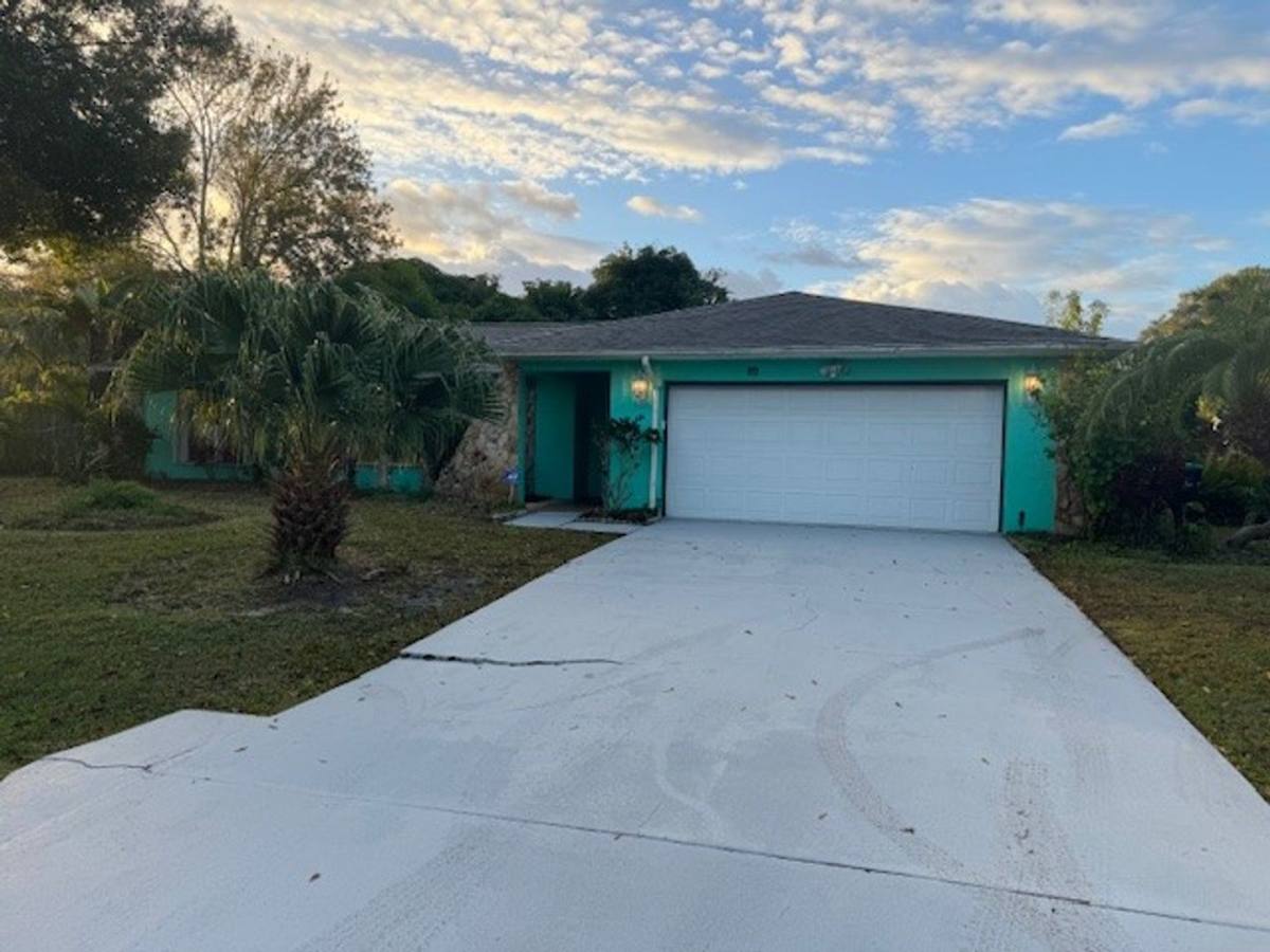 House for rent at 356 Pipit St NE, Palm Bay, FL 32907