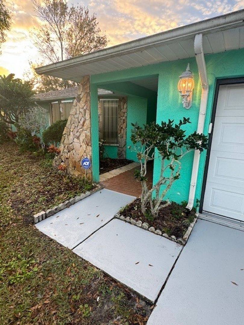 House for rent at 356 Pipit St NE, Palm Bay, FL 32907