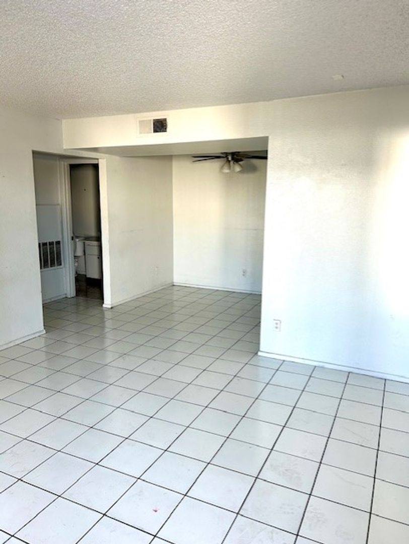 Apartment for rent at 16815 N 29th St, Phoenix, AZ 85032