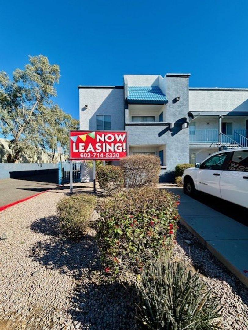 Apartment for rent at 16815 N 29th St, Phoenix, AZ 85032