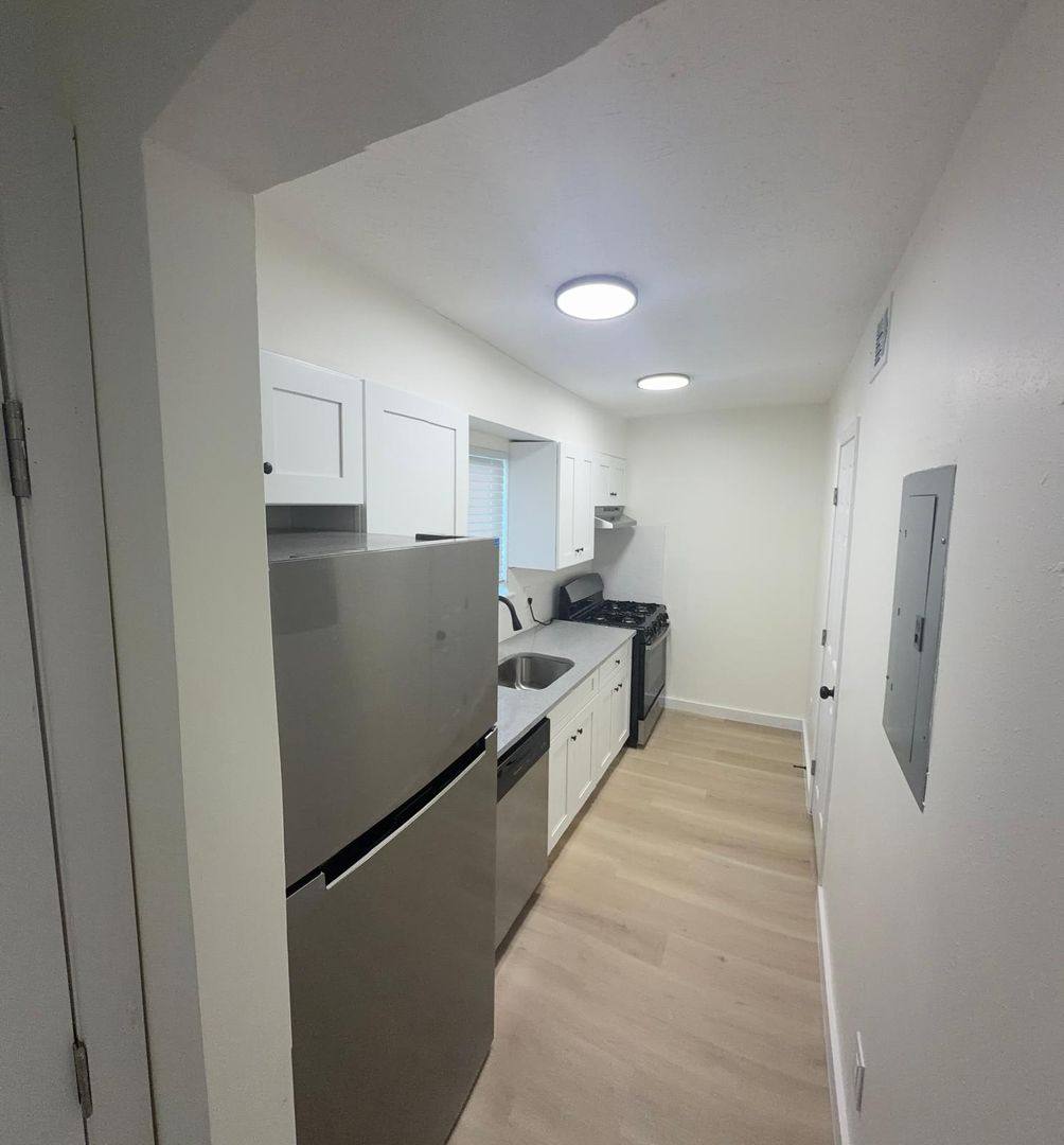 Apartment for rent at 2900 Camp Creek Parkway, Atlanta, GA 30337
