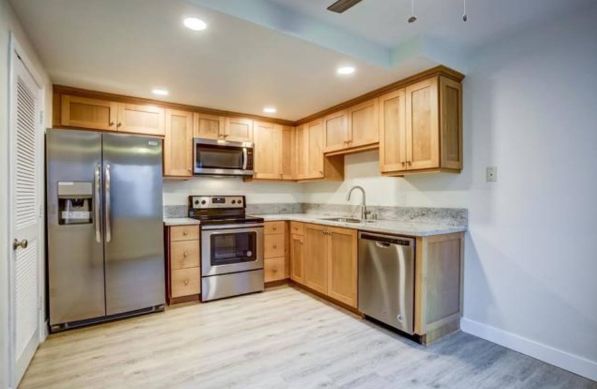 Apartment for rent at 3147 Jefferson St, Carlsbad, CA 92008