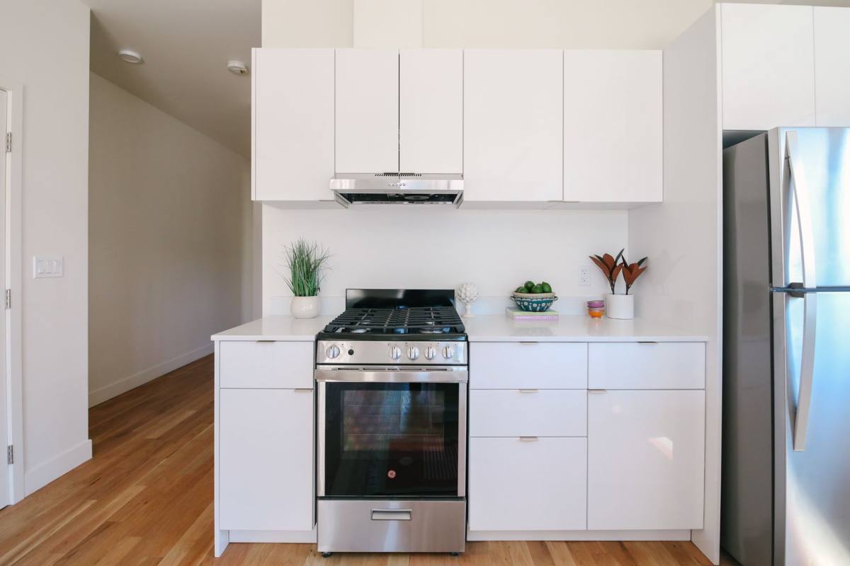 Apartment for rent at 2246 S Ridgeley Dr, Los Angeles, CA 90016