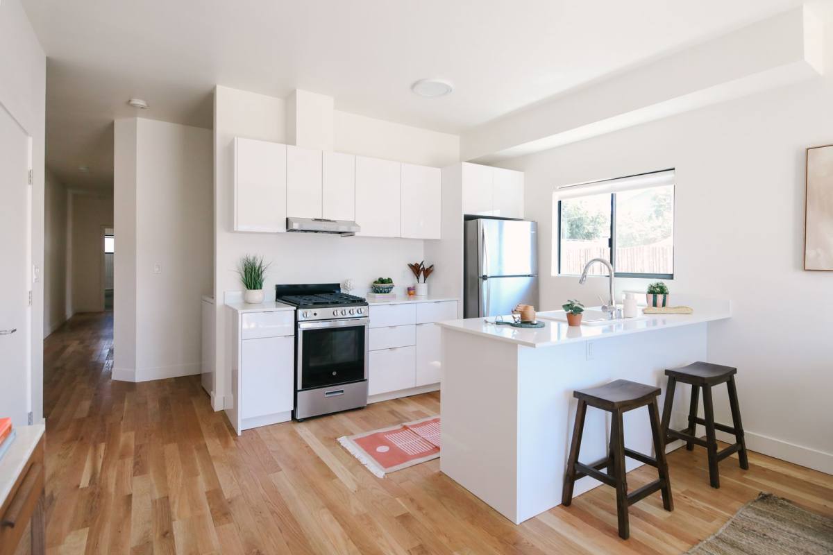 Apartment for rent at 2246 S Ridgeley Dr, Los Angeles, CA 90016