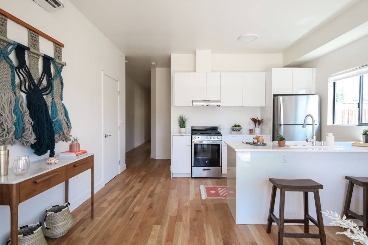 Apartment for rent at 2246 S Ridgeley Dr, Los Angeles, CA 90016