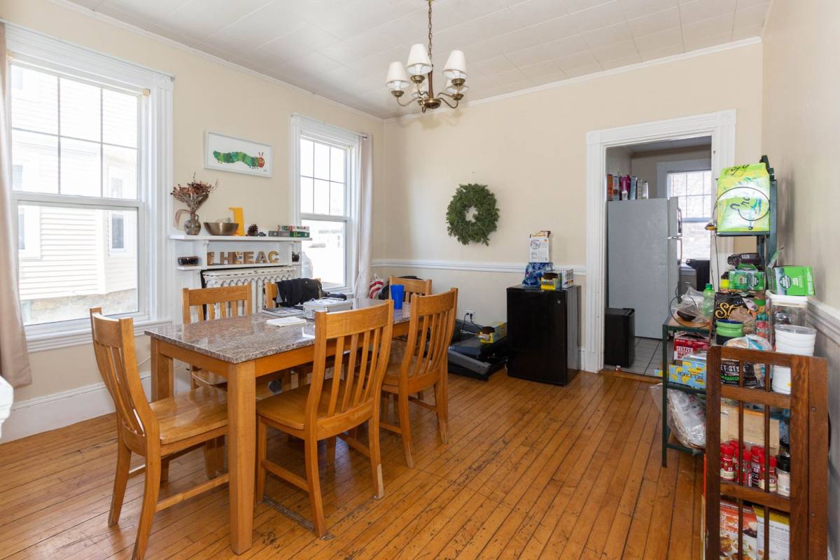 Apartment for rent at 17 Bennett St, Brighton, MA 02135