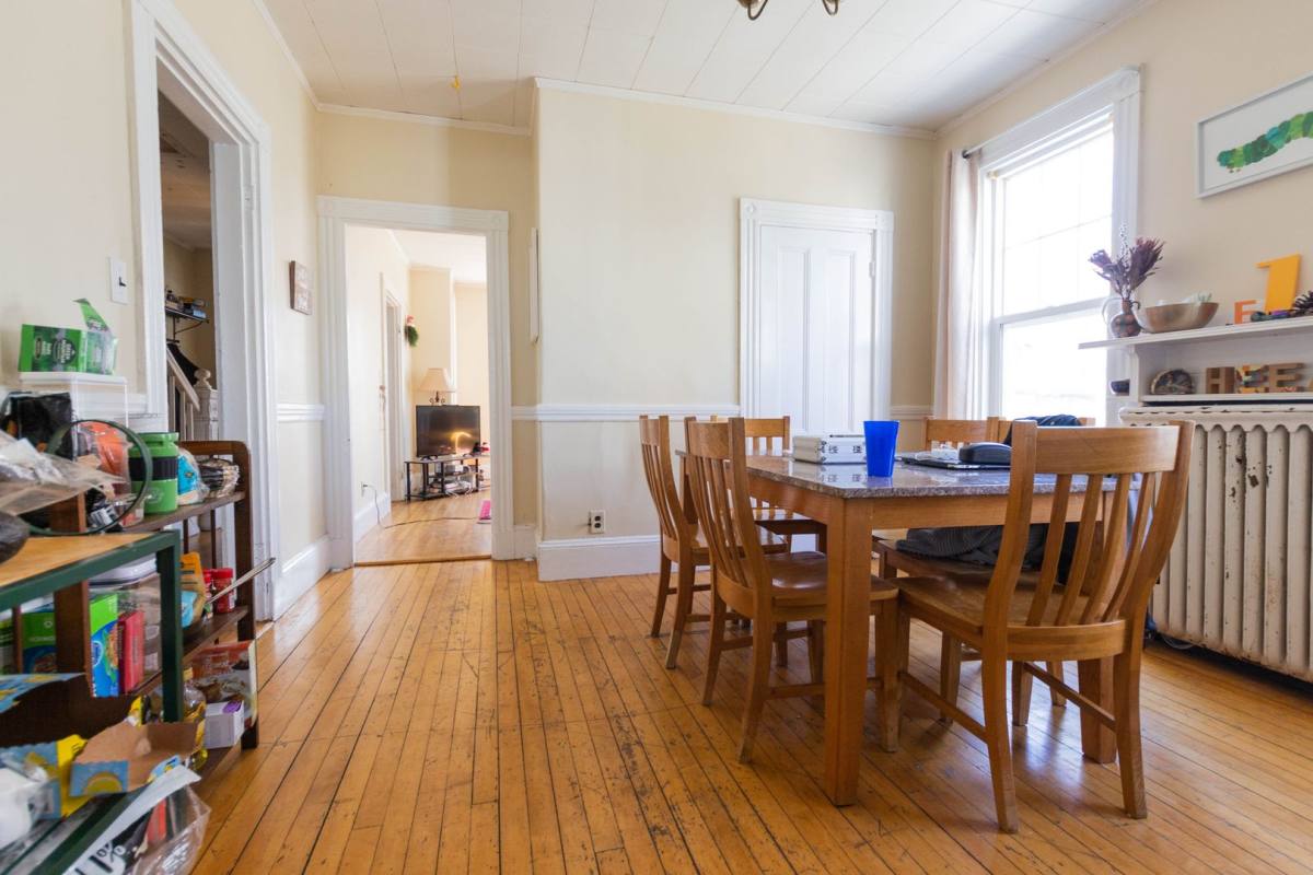 Apartment for rent at 17 Bennett St, Brighton, MA 02135
