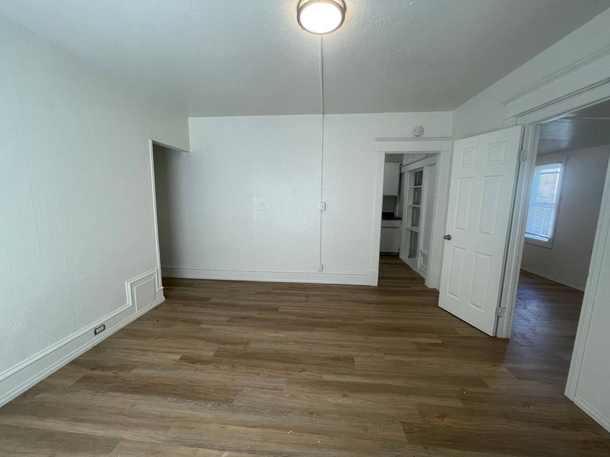 Apartment for rent at 1217 & 1223 W, Spokane, WA 99204