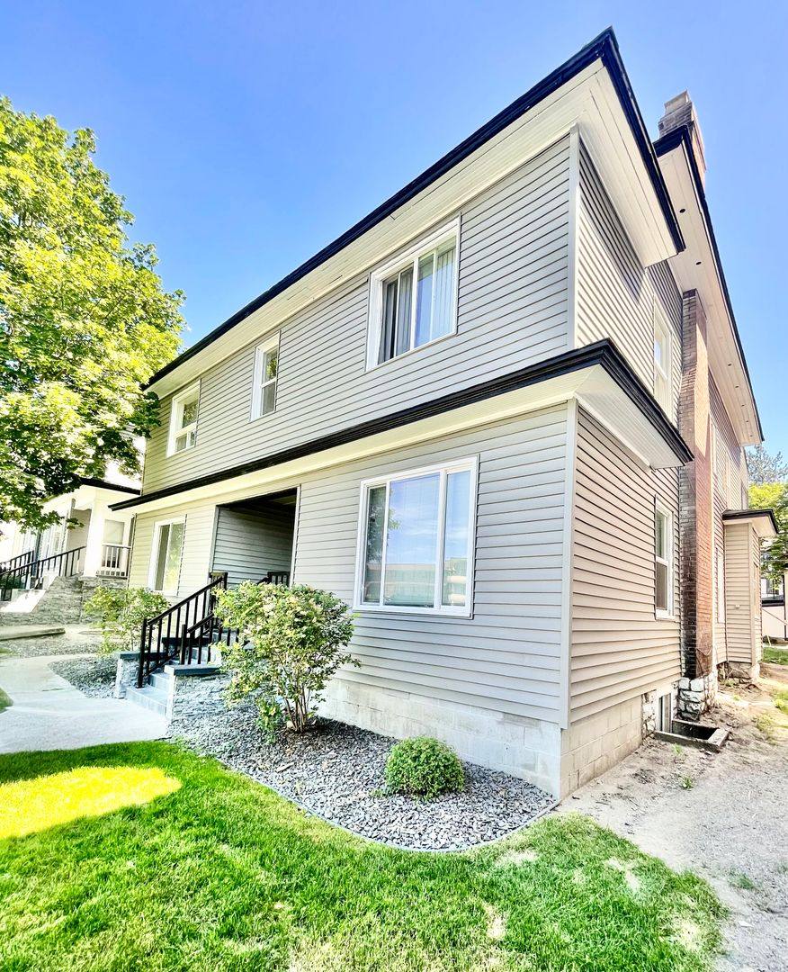 Apartment for rent at 1217 & 1223 W, Spokane, WA 99204