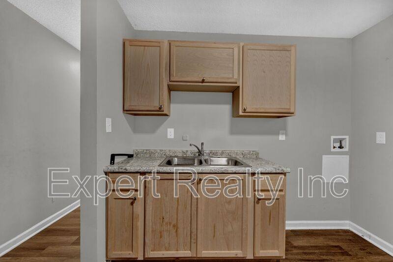 Apartment for rent at 2400 19th Ave N #B, Birmingham, AL 35234
