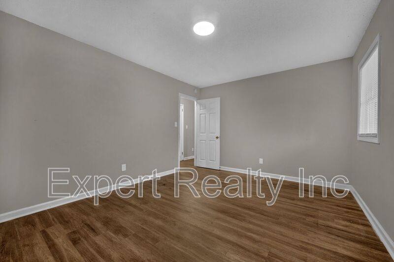 Apartment for rent at 2400 19th Ave N #B, Birmingham, AL 35234