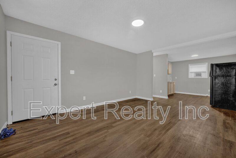Apartment for rent at 2400 19th Ave N #B, Birmingham, AL 35234