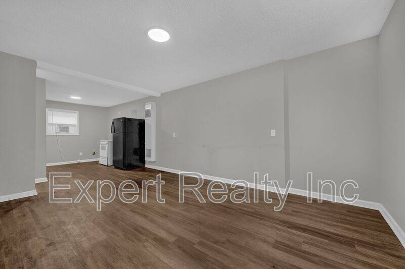 Apartment for rent at 2400 19th Ave N #B, Birmingham, AL 35234