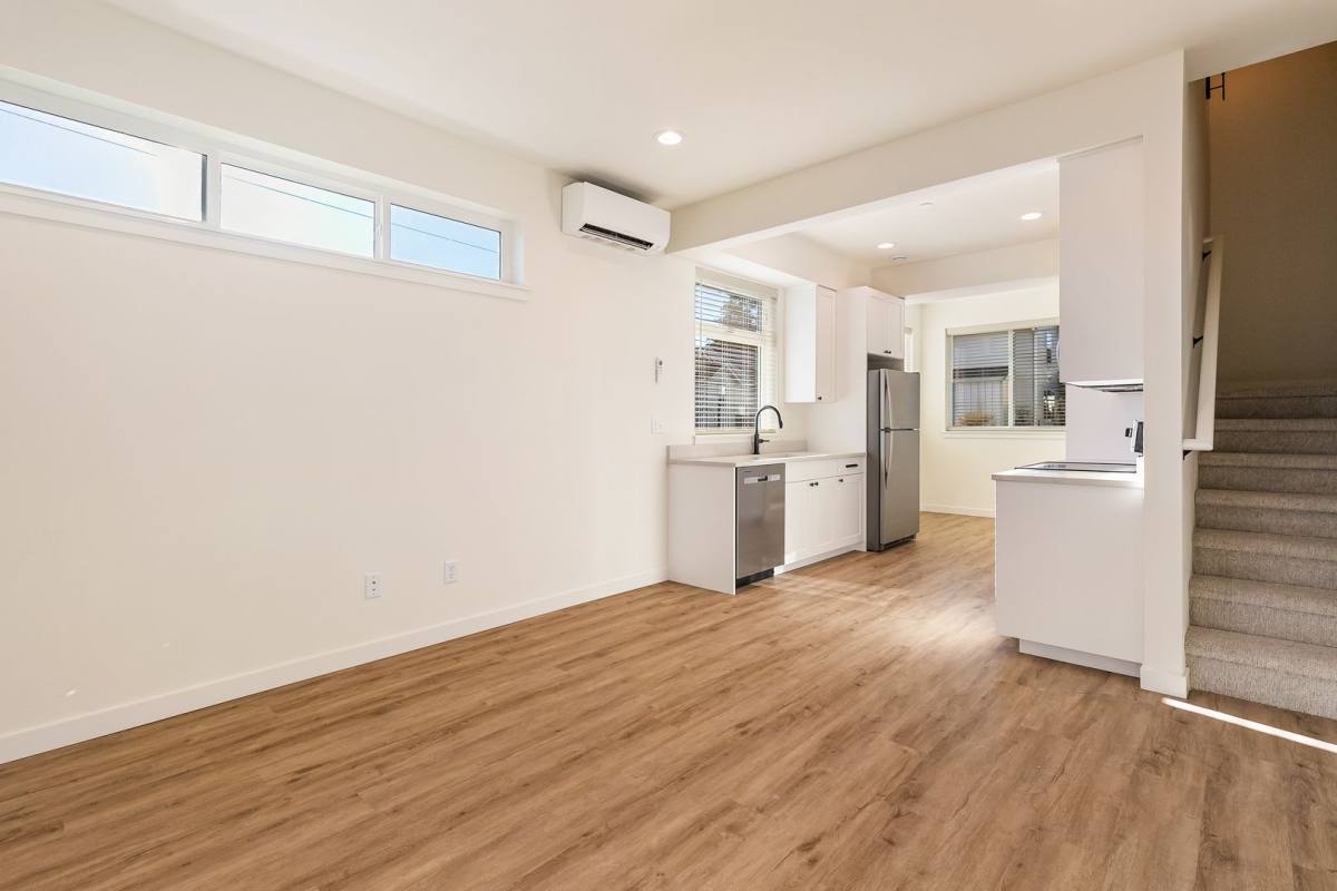 Townhouse for rent at 354 E Bakerview Rd, Bellingham, WA 98226