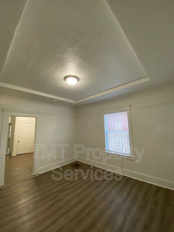 House for rent at 202-208 W Oak St 208, Stockton, CA 95203