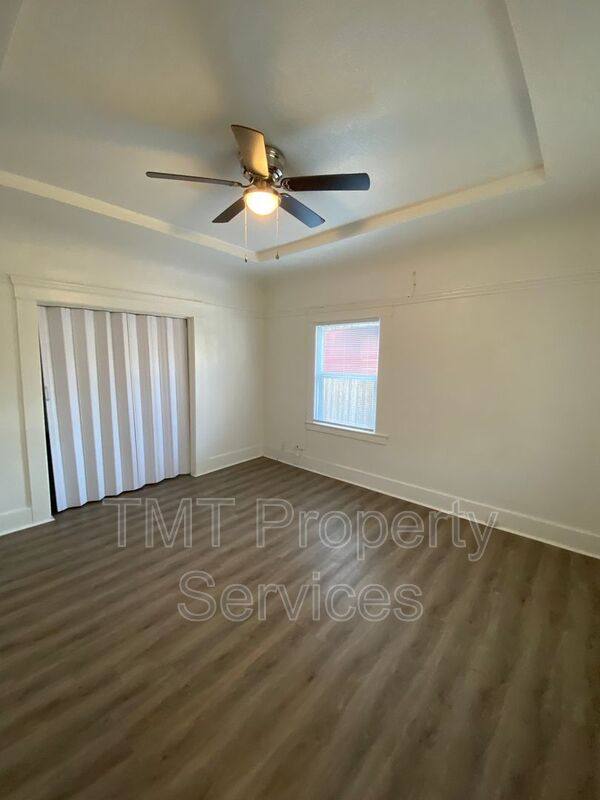 House for rent at 202-208 W Oak St 208, Stockton, CA 95203