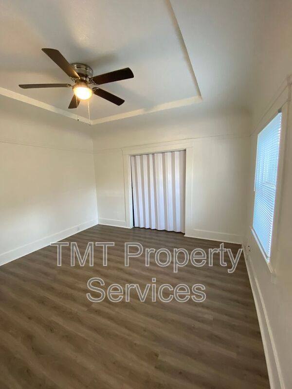 House for rent at 202-208 W Oak St 208, Stockton, CA 95203