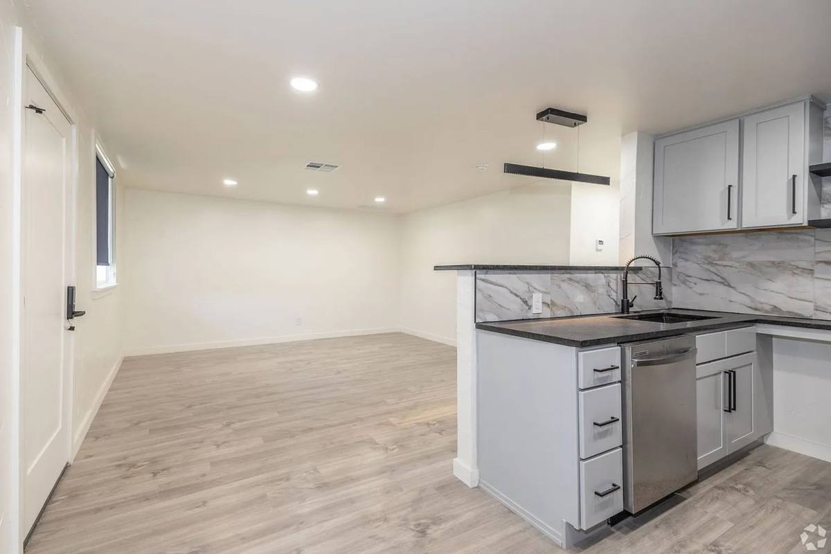 Apartment for rent at 1115 S College Ave, Tulsa, OK 74104