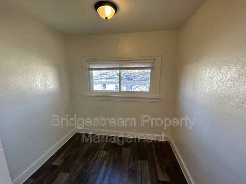 House for rent at 1038 Walnut Hills Place, Dayton, OH 45410