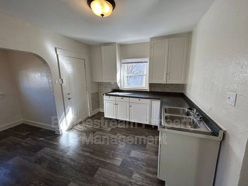 House for rent at 1038 Walnut Hills Place, Dayton, OH 45410