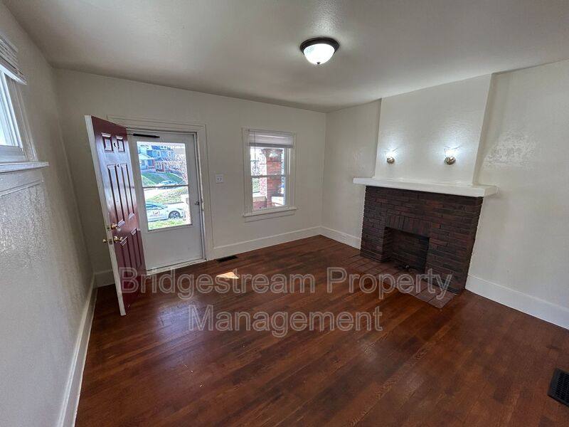 House for rent at 1038 Walnut Hills Place, Dayton, OH 45410