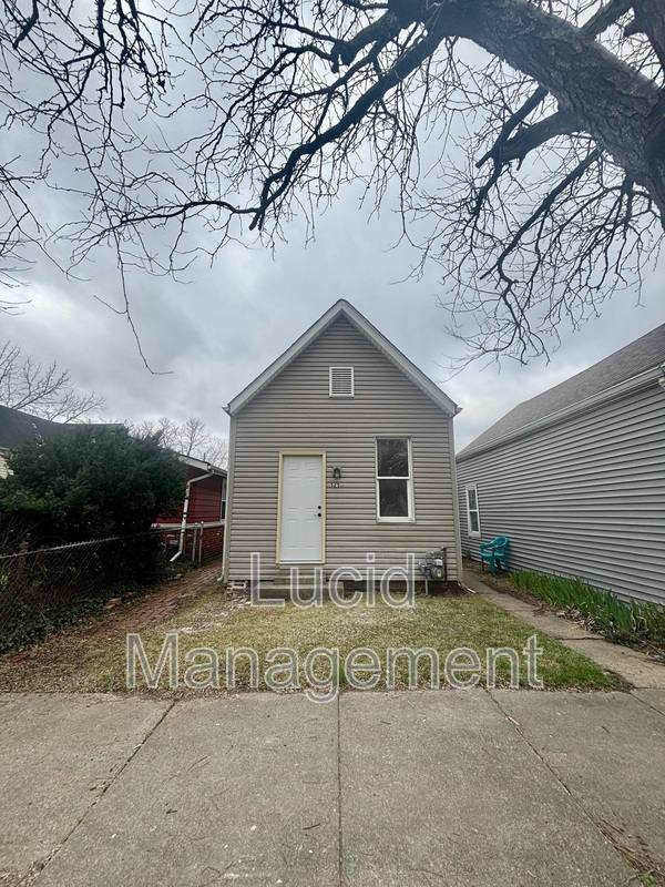 House for rent at 525 E 8th St, New Albany, IN 47150